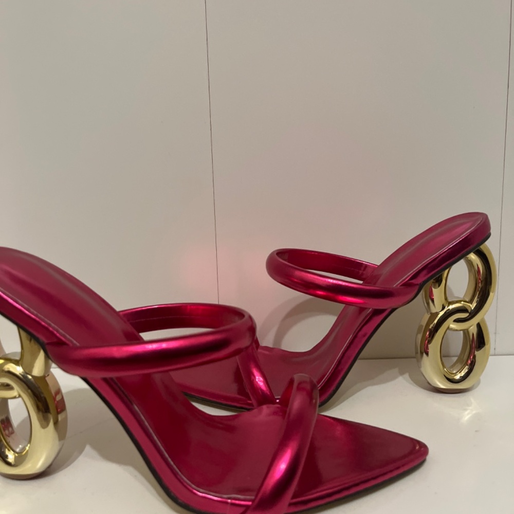 Pink Heels - Picture 2 of 5